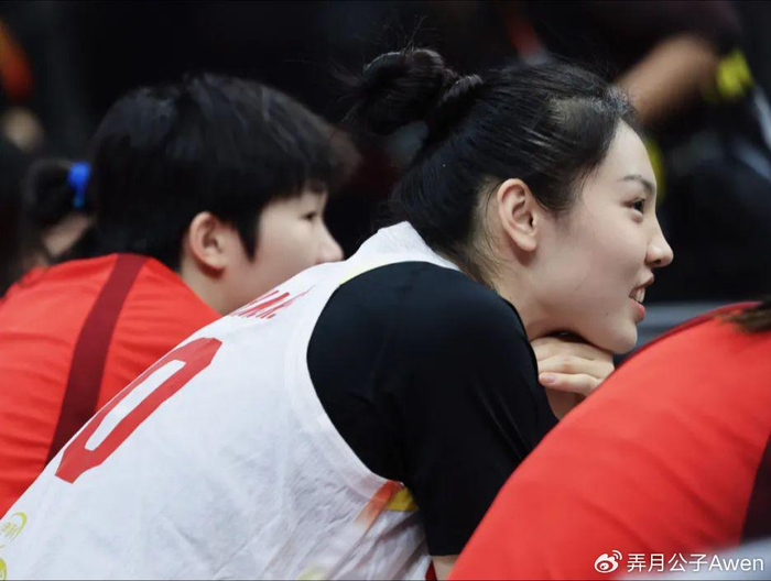 中国女篮力克巴西晋级世界杯正赛 张茹表现引争