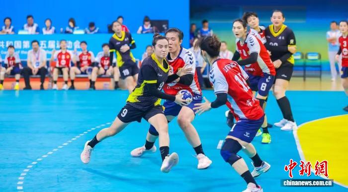 江苏队力克广东队斩获十五运会手球女子组三连