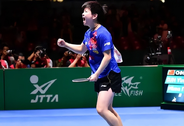 孙颖莎双冠王之路：从替补到主力的逆袭