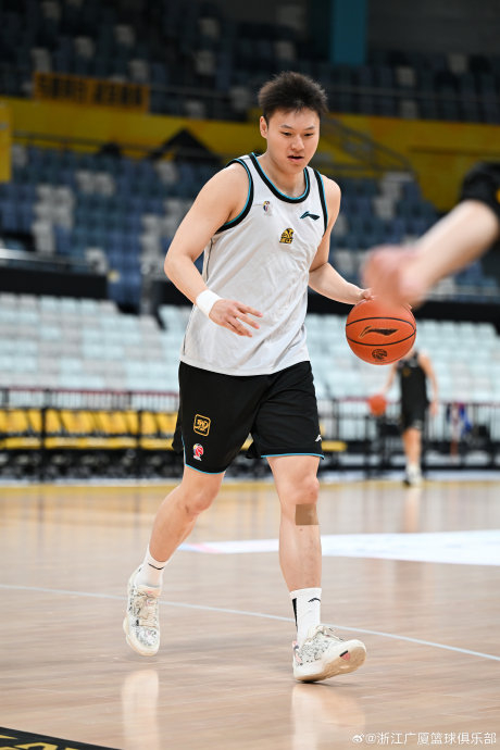 浙商证券男篮主场迎战广厦男篮 CCTV5直播今晚对