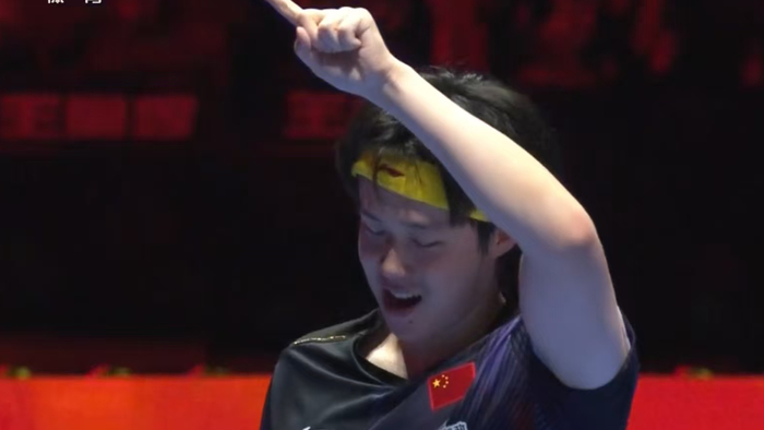 王楚钦绝境逆转晋级决赛展现乒乓精神